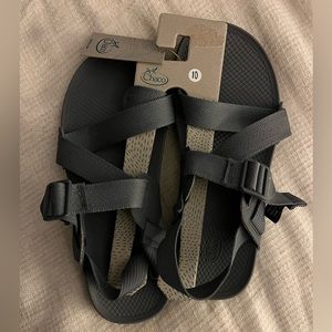 Men’s black Chacos size 10